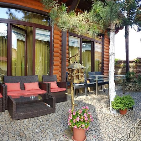Luxury Villa With Pool And Sauna Черновцы Экстерьер фото
