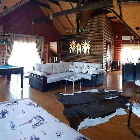Luxury Villa With Pool And Sauna Черновцы Экстерьер фото
