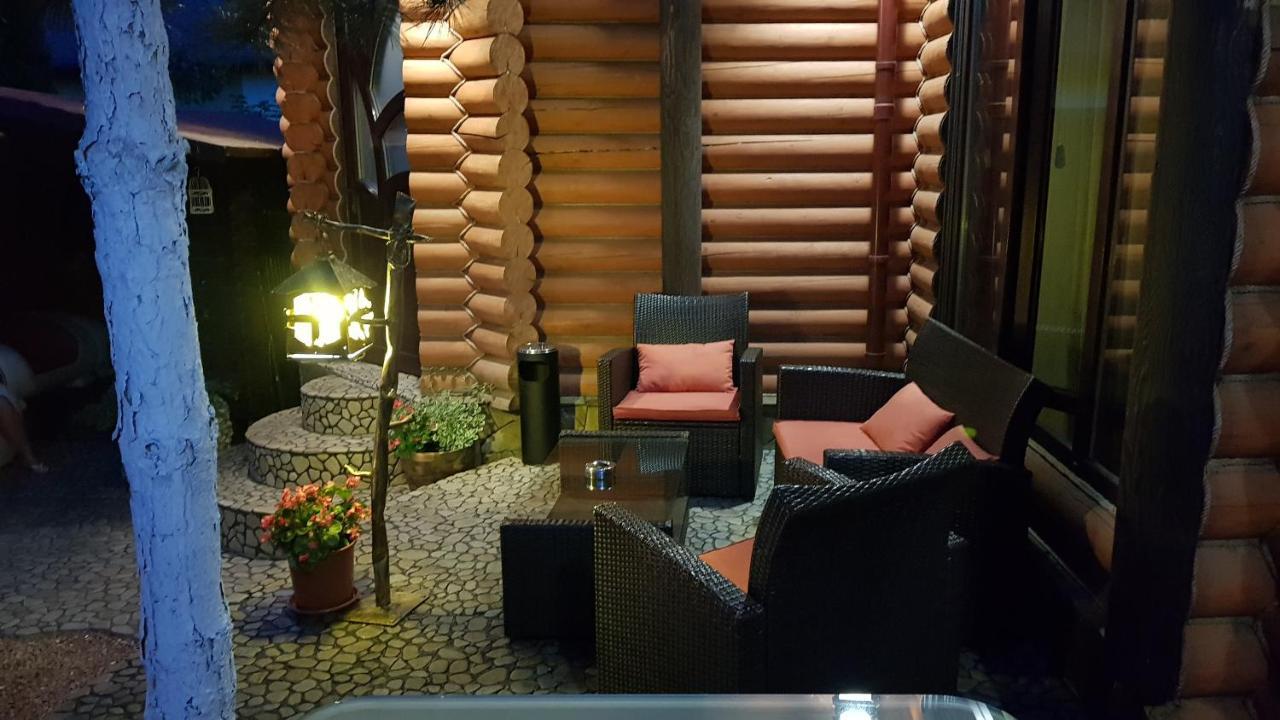 Luxury Villa With Pool And Sauna Черновцы Экстерьер фото