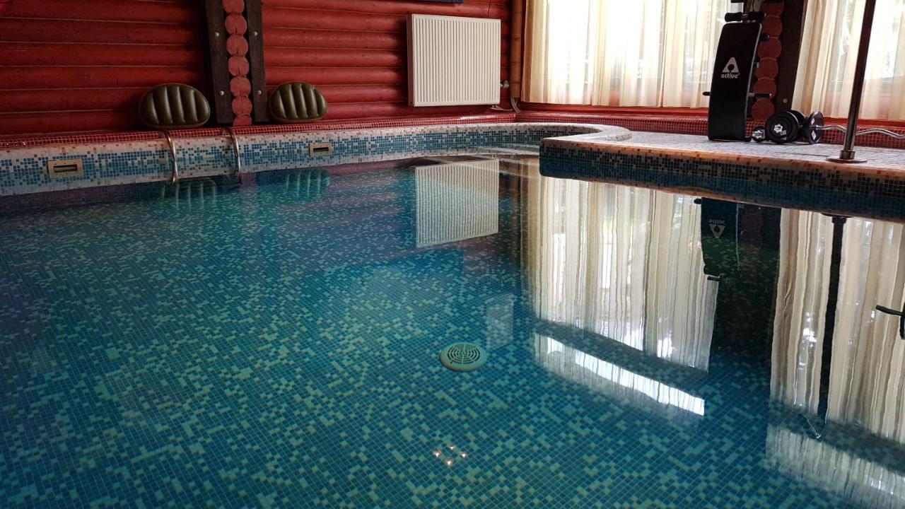 Luxury Villa With Pool And Sauna Черновцы Экстерьер фото