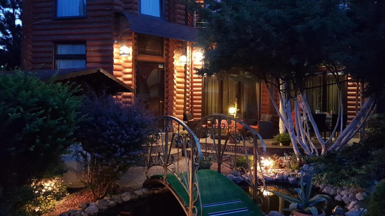 Luxury Villa With Pool And Sauna Черновцы Экстерьер фото