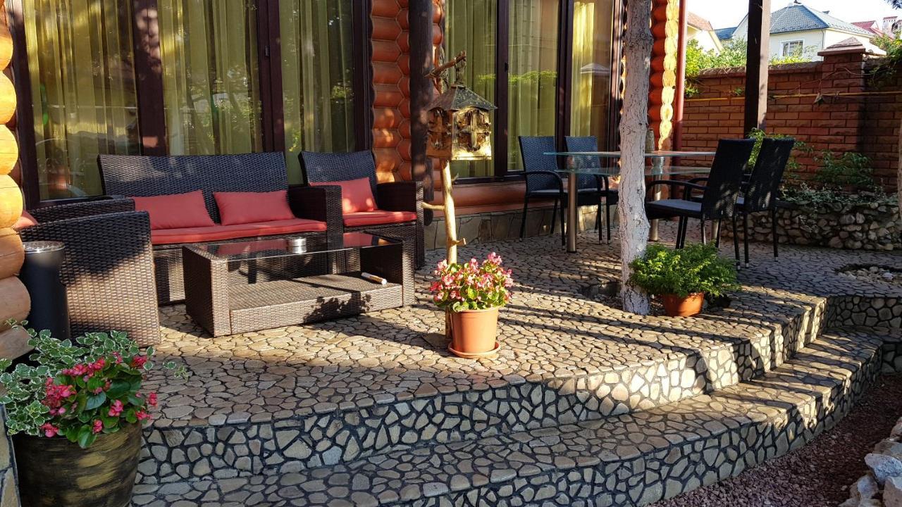Luxury Villa With Pool And Sauna Черновцы Экстерьер фото