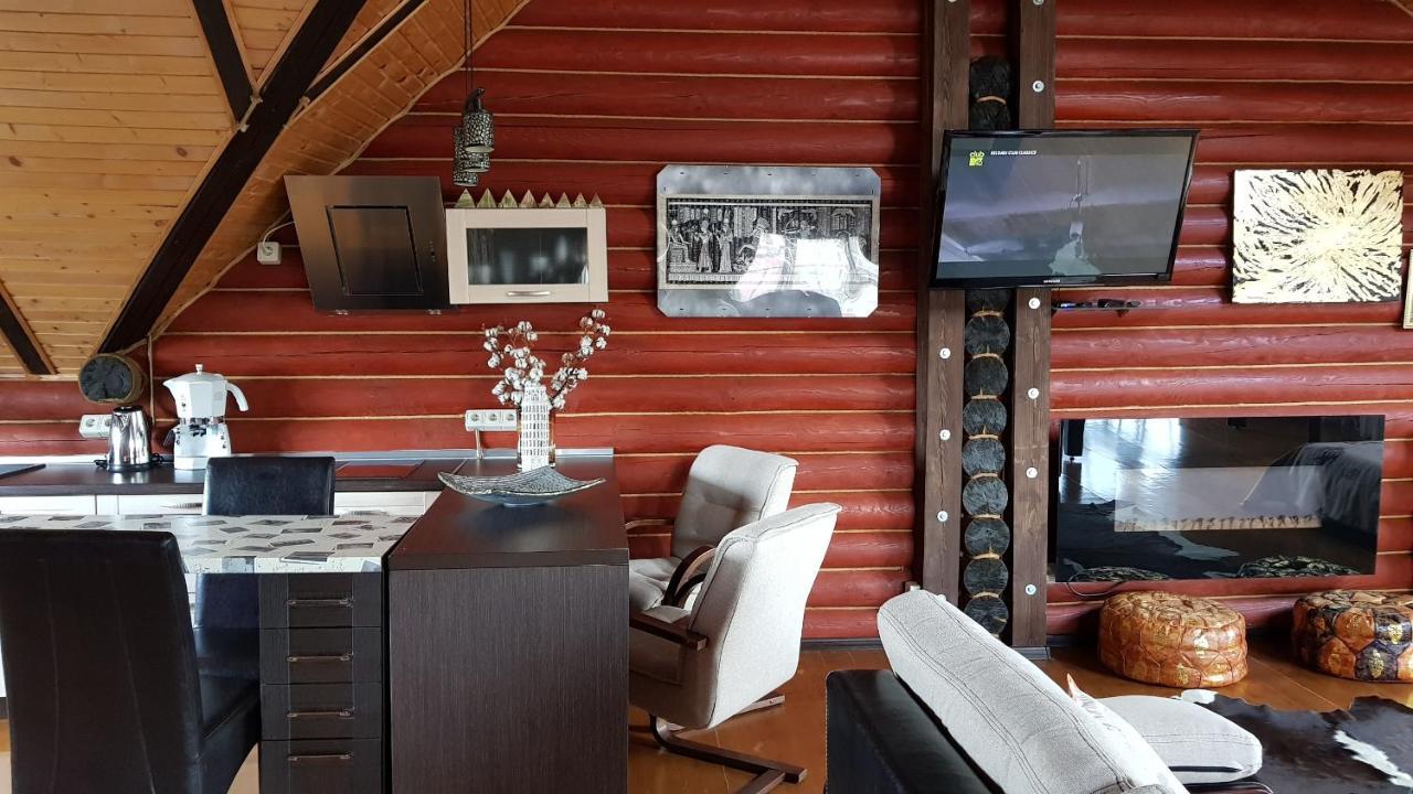 Luxury Villa With Pool And Sauna Черновцы Экстерьер фото