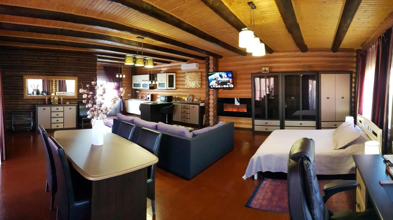 Luxury Villa With Pool And Sauna Черновцы Экстерьер фото
