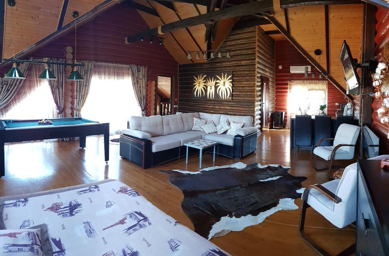 Luxury Villa With Pool And Sauna Черновцы Экстерьер фото